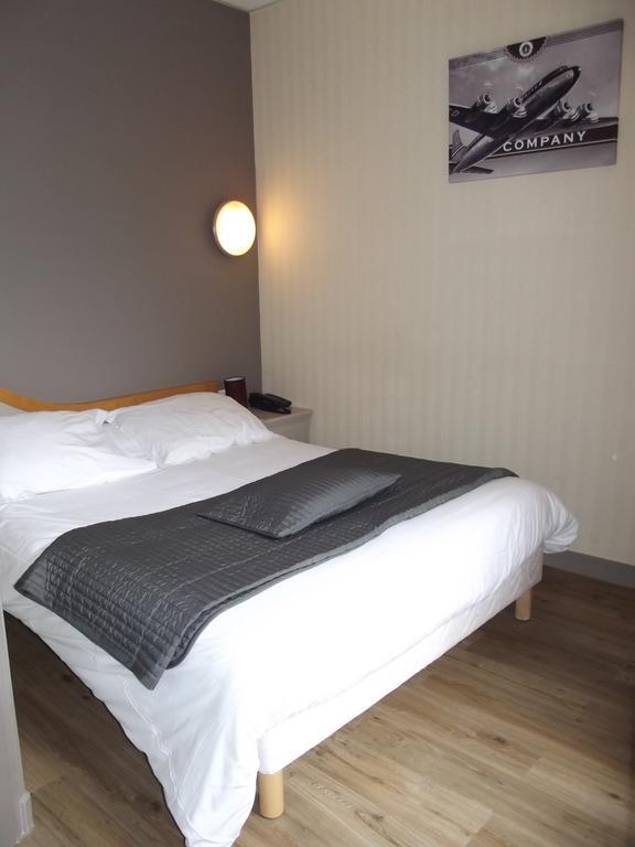 Le Minotel Vitré Δωμάτιο φωτογραφία